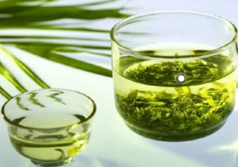 绿茶的功效与作用(绿茶的功效与作用对肠胃的影响)