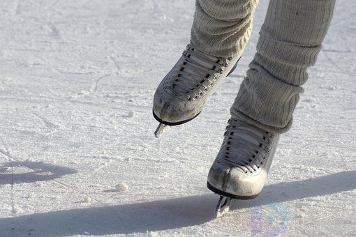 冬季滑冰着装有什么要求(冬季滑冰的注意事项有哪些)