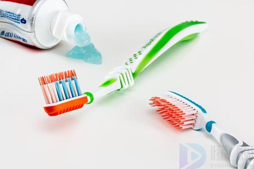 如何选购牙刷(怎么样选择牙刷)