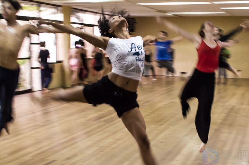 开舞蹈培训中心需要哪些资质(开办舞蹈培训学校的条件)